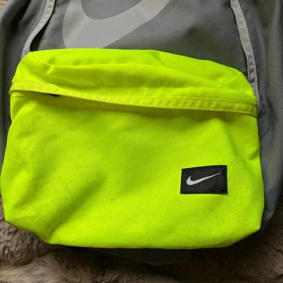 Nike Backpack Gym School Work Bag Casual Grey Green One Size - Picture 8 of 11
